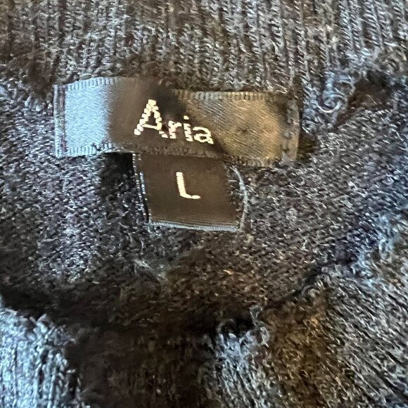 Aria Black & Grey Graphic Knit Top with Mesh Sleeves & Silver Accents - Large - Picture 10 of 11